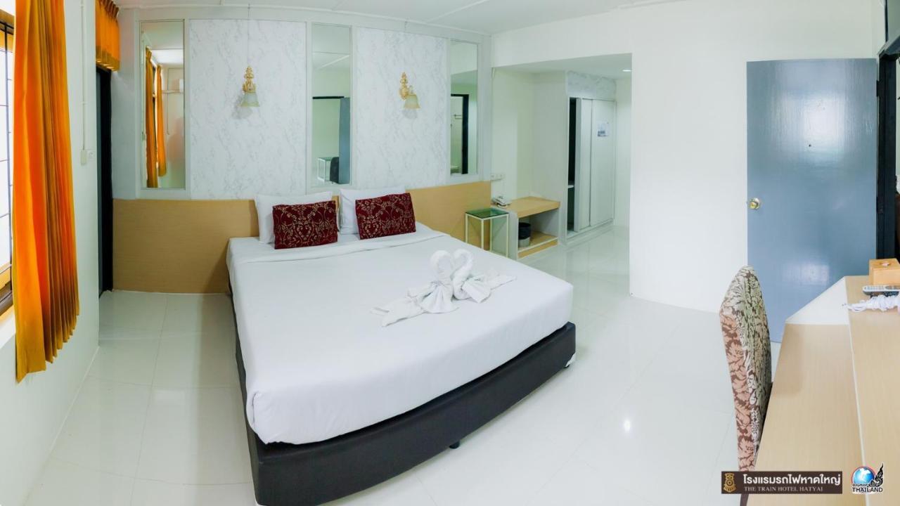The Train Hotel Hatyai Хатъяй Экстерьер фото